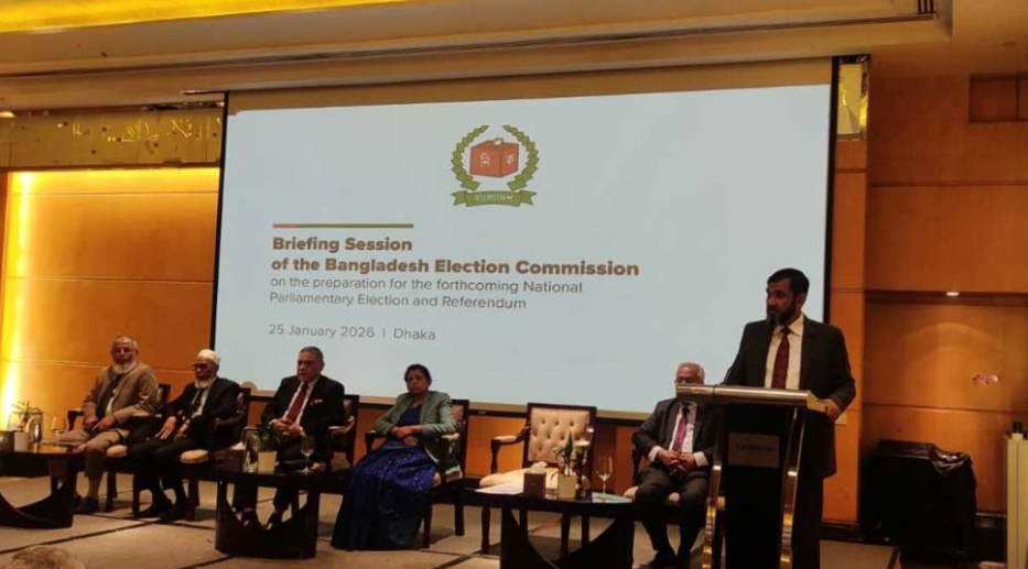 You are currently viewing নির্বাচন পরিস্থিতি নিয়ে বিদেশি কূটনীতিকদের অবহিত করছে নির্বাচন কমিশন