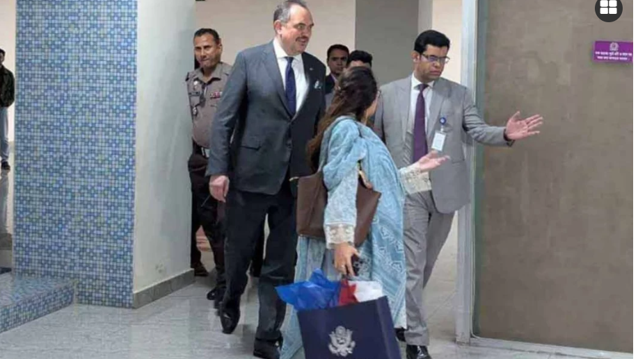 Read more about the article নির্বাচন নিয়ে সিইসির সঙ্গে বৈঠক করলেন মার্কিন রাষ্ট্রদূত