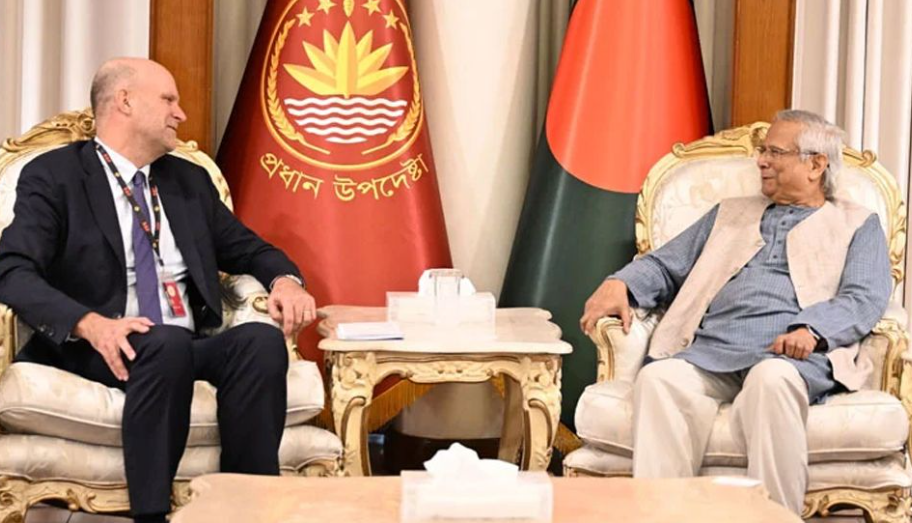 Read more about the article প্রত্যাবাসন ছাড়া রোহিঙ্গা সংকটের স্থায়ী সমাধান নেই: প্রধান উপদেষ্টা