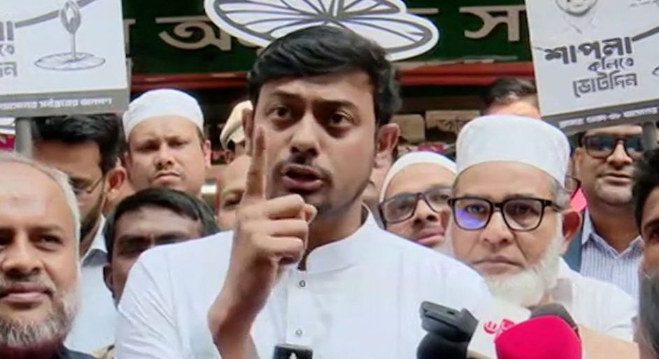 You are currently viewing মাদকবিরোধী বার্তা: বুড়িগঙ্গার পানি খেলেও মাদক নয়—নাসীরুদ্দীন পাটওয়ারী