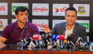 Read more about the article “সংবাদ সম্মেলন বর্জনের ঘটনায় উদ্বেগ প্রকাশ পাইলট ও কোয়াবের”