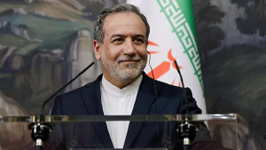 Read more about the article “হরমুজ প্রণালীর মাধ্যমে চলবে বাংলাদেশসহ ৫ দেশের জাহাজ”