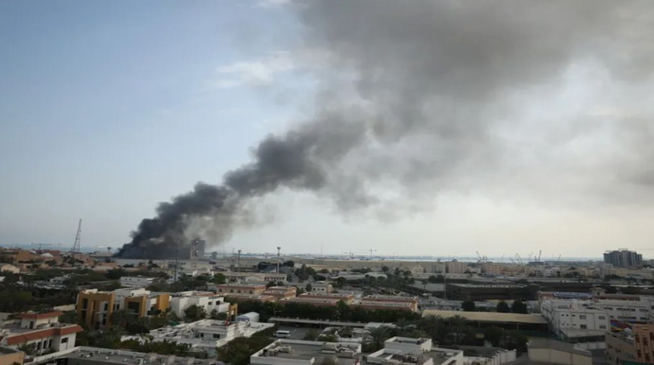 You are currently viewing ইরানে নিহতের সংখ্যা হাজার ছাড়াল, ক্ষেপণাস্ত্র ও ড্রোনে পাল্টা হামলা আইআরজিসির