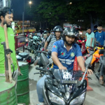 রাজধানীর অধিকাংশ পেট্রোল পাম্পে তেলের সংকট, ভিড় বাড়ছে