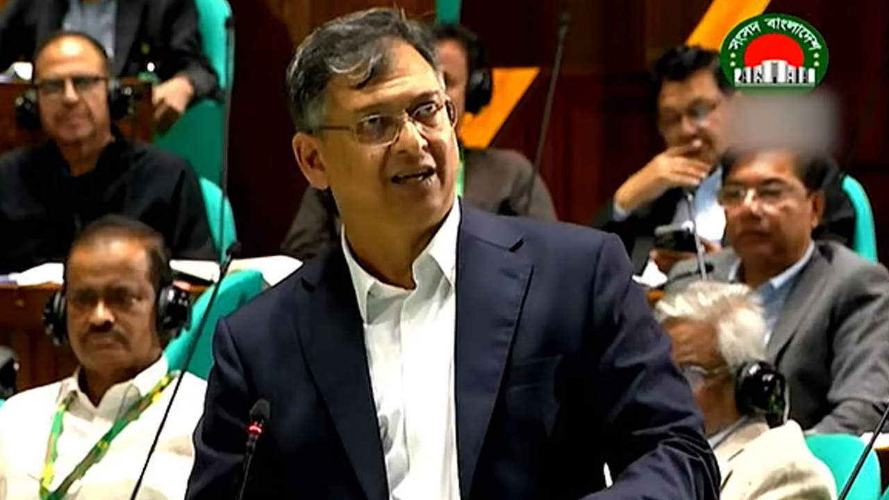 Read more about the article সংসদে স্বরাষ্ট্রমন্ত্রী: ভোটাভুটির নিয়ম ভাঙায় উঠেছে প্রস্তাব